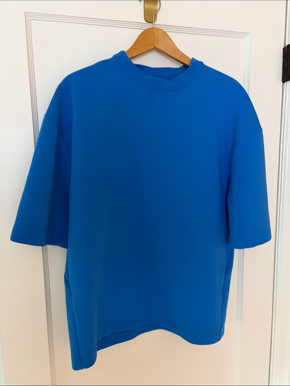 Nike 24.7 Royal Blue Short-Sleeve Sweatshirt